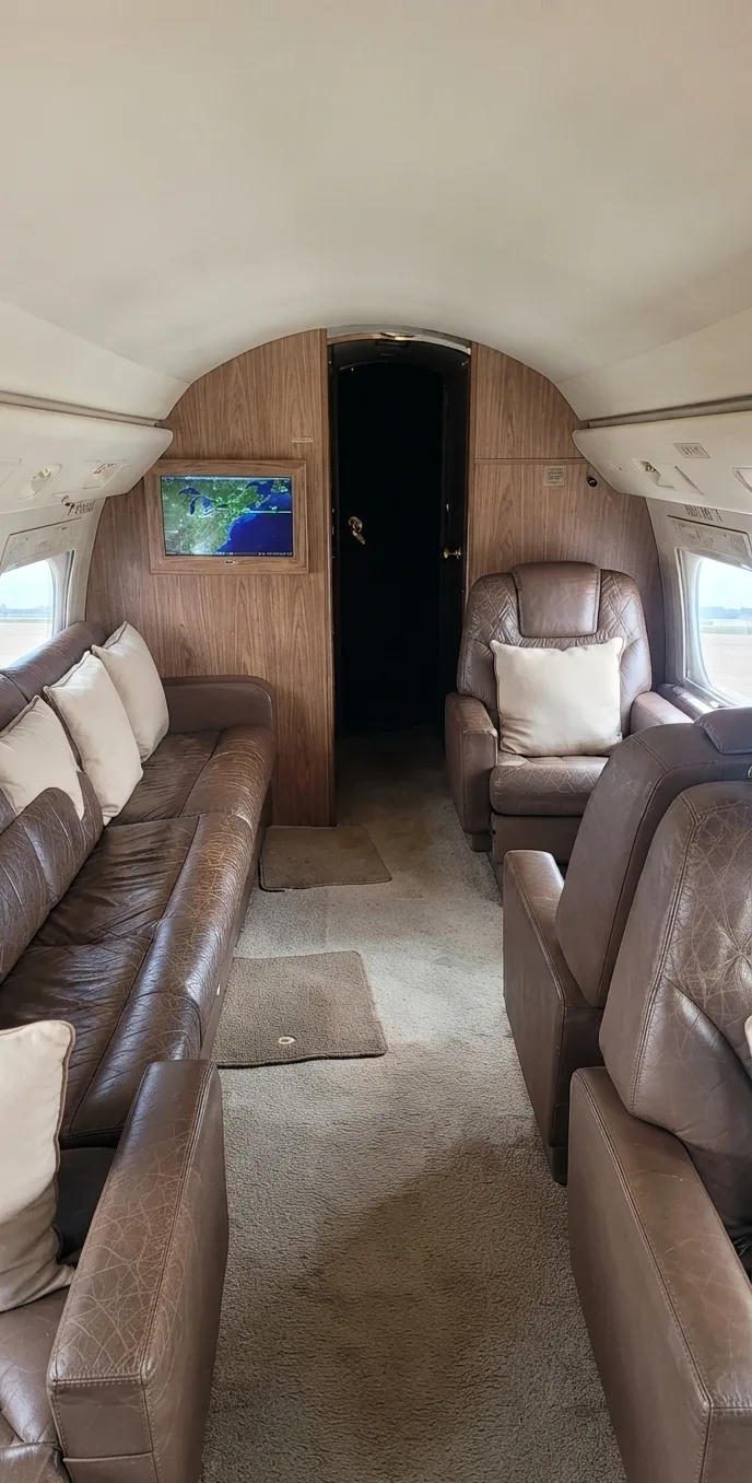 Challenger 604